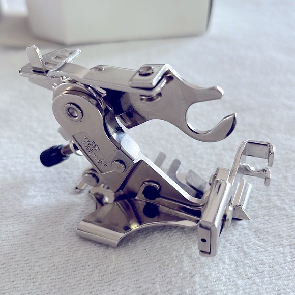 NWT Niiken Ruffler Foot Low Shank Nancy’s Notions Japan Vintage New in Box - Picture 2 of 9